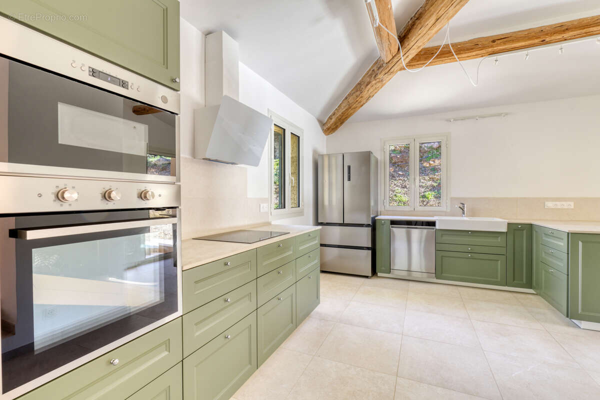 Maison à LA GARDE-FREINET