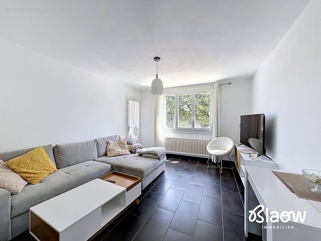 Appartement à PONT-DE-CHERUY