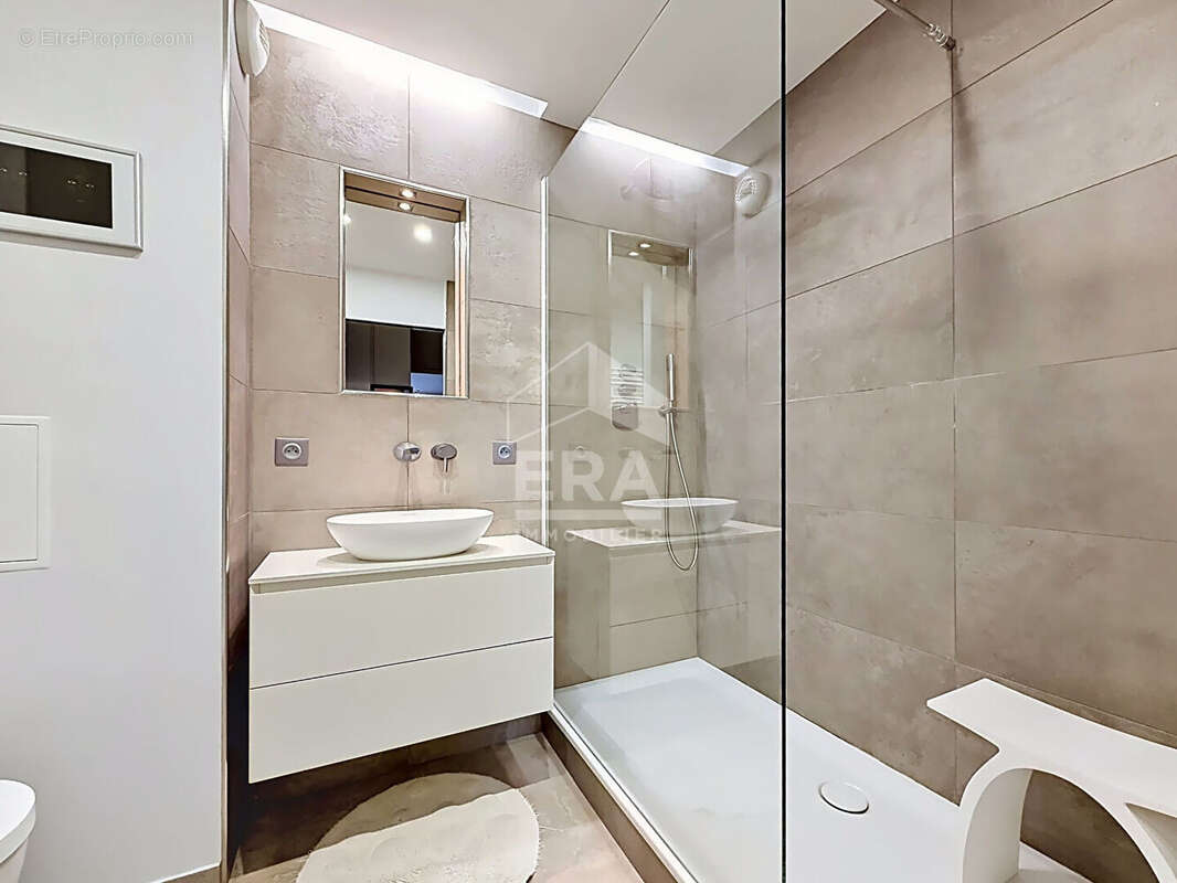 Appartement à PARIS-12E