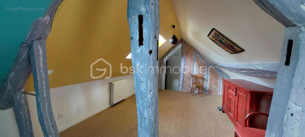 Maison à BEAUNE-LA-ROLANDE