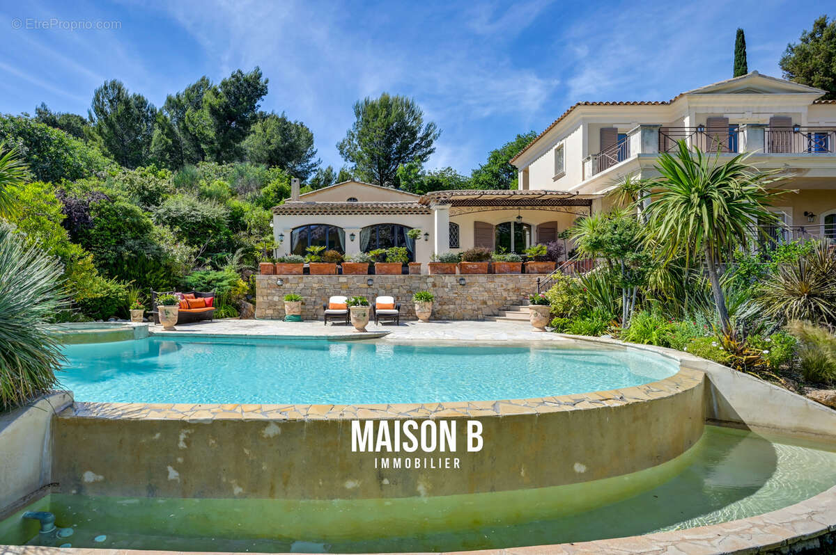 Maison à ROQUEVAIRE