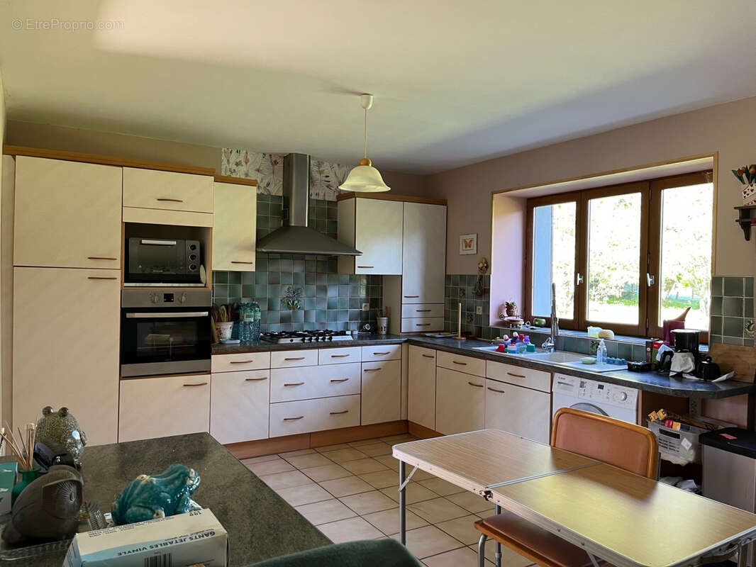 Maison à LA CROISILLE-SUR-BRIANCE