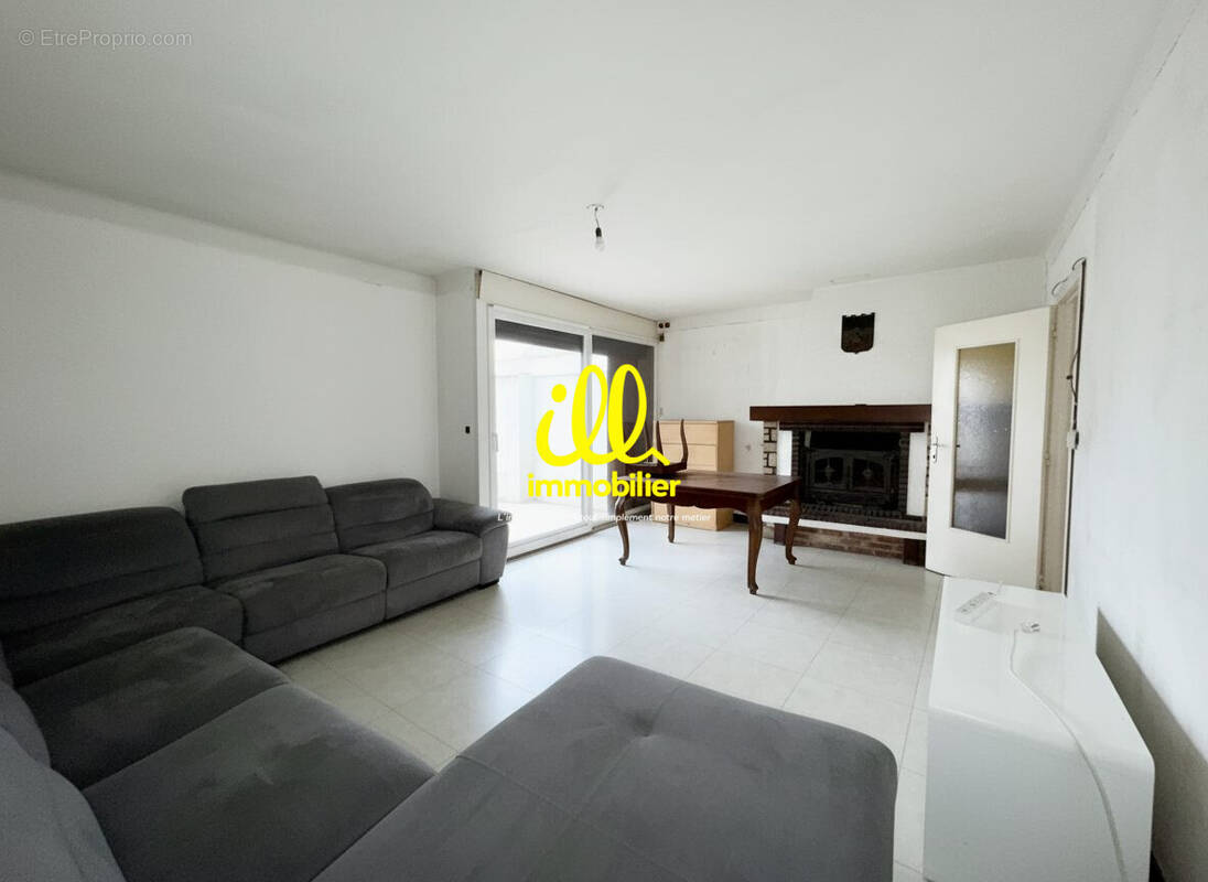 Appartement à CHARLEVILLE-MEZIERES
