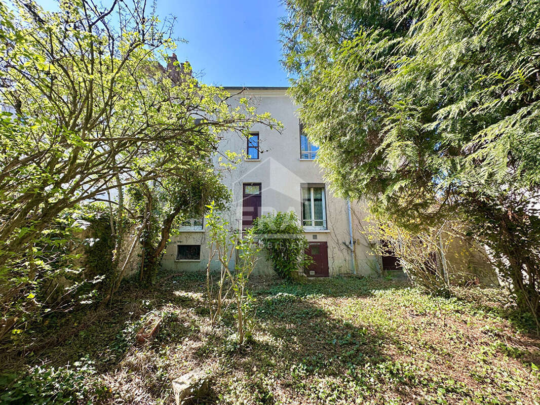 Autre à SAINT-PIERRE-LES-NEMOURS