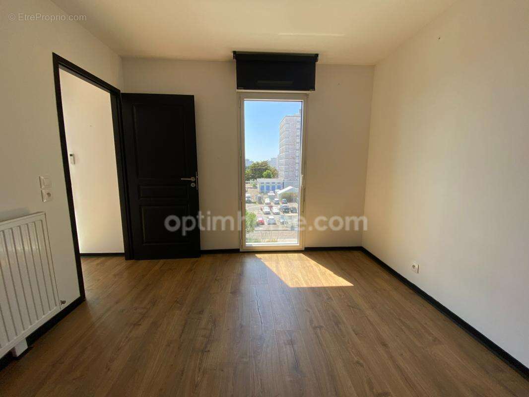 Appartement coup de coeur au Péristyle ! - photo 6