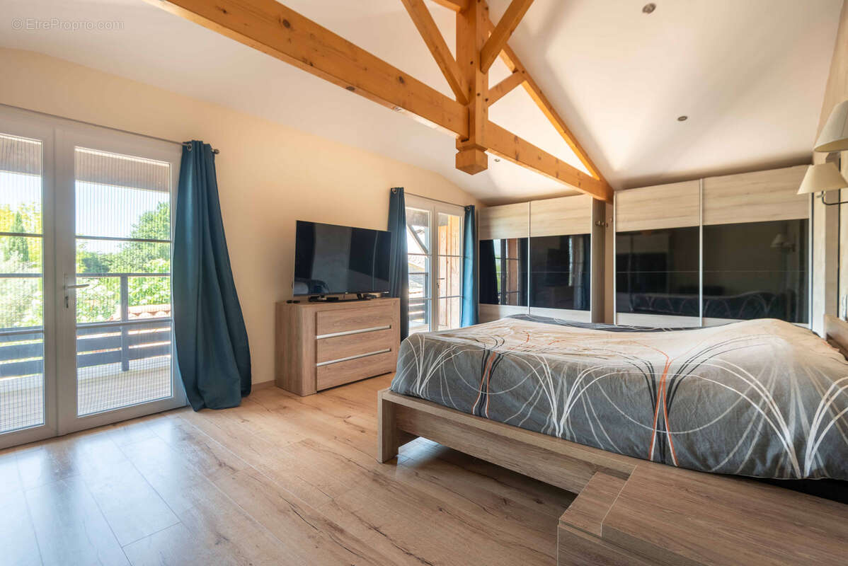 Charmante maison en pierre - 315m2 - creon - photo 21