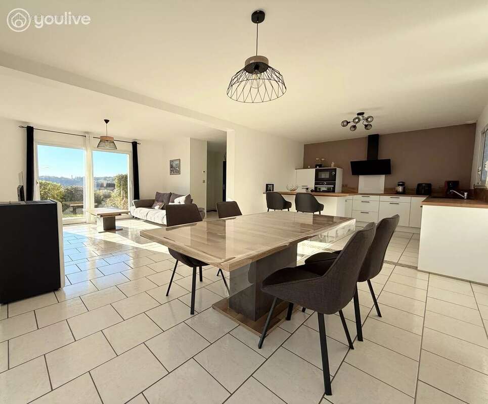 Maison à CANY-BARVILLE