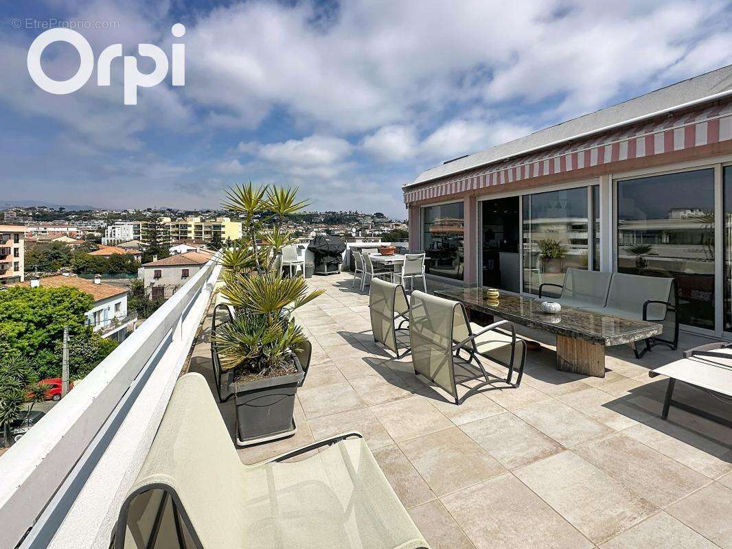 Appartement à CAGNES-SUR-MER