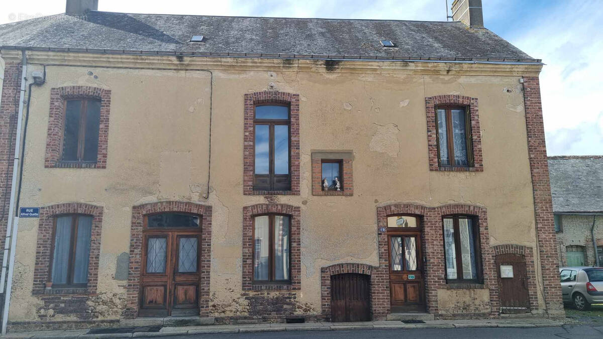 Maison à SAINT-CALAIS