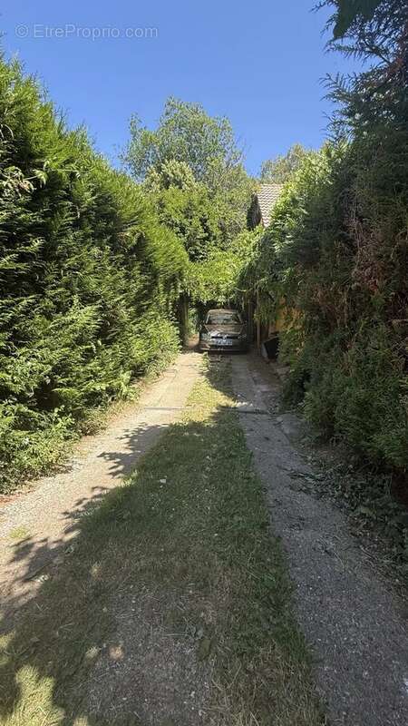 Maison à BOUFFEMONT