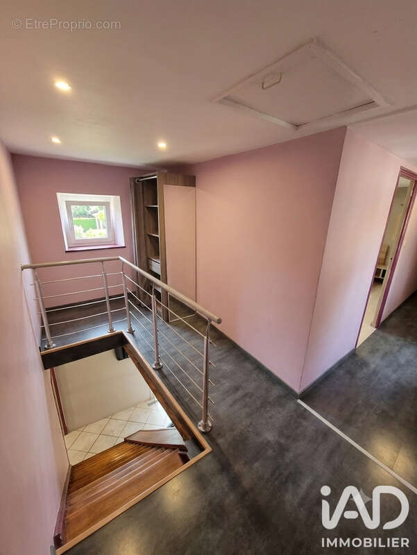 Maison 146 m² à Les Etangs  - photo 4