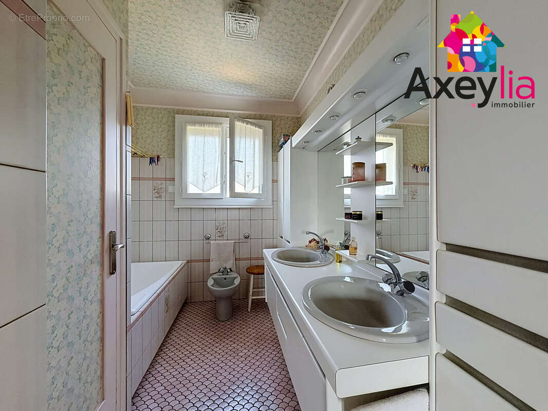 A vendre - feurs - maison individuelle sur sous-sol complet avec garage - photo 11