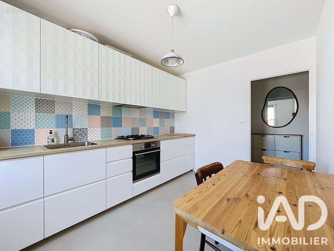 Appartement 84 m² à Villeurbanne  - photo 4
