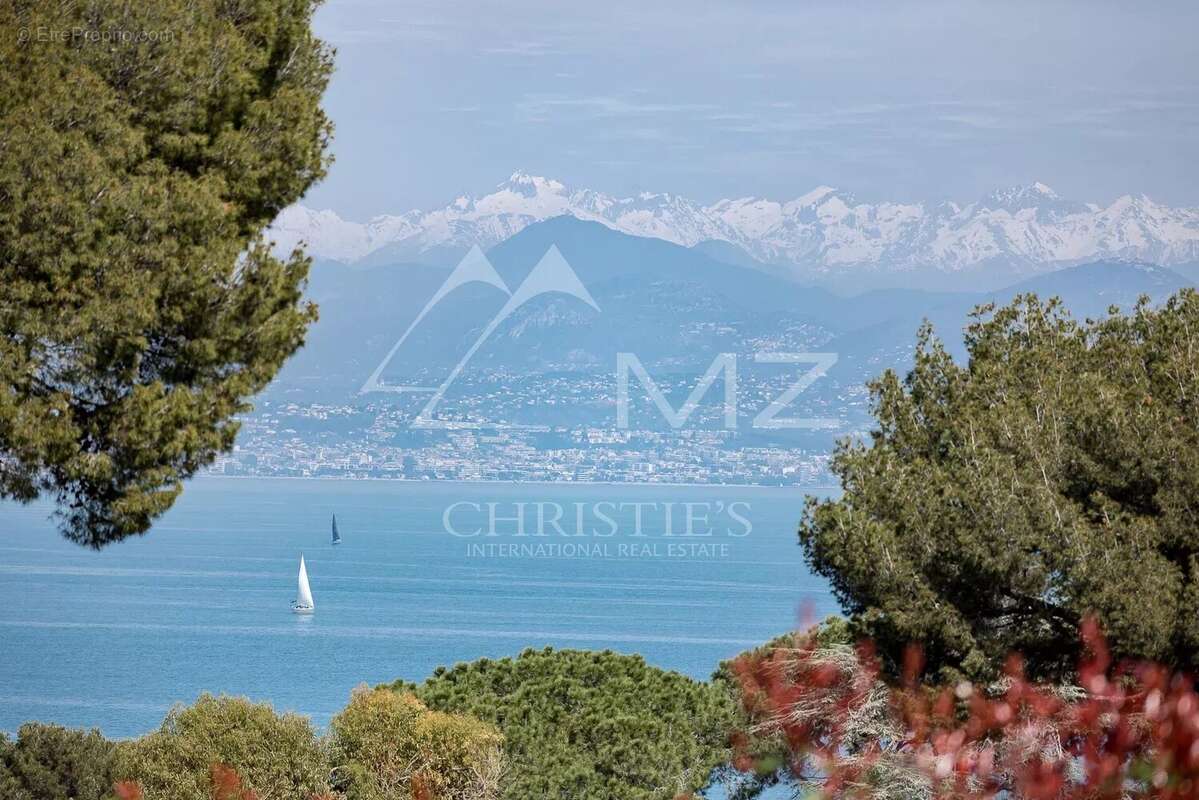 Villa Neuve de Luxe avec Vue Panoramique sur la Mer - photo 2
