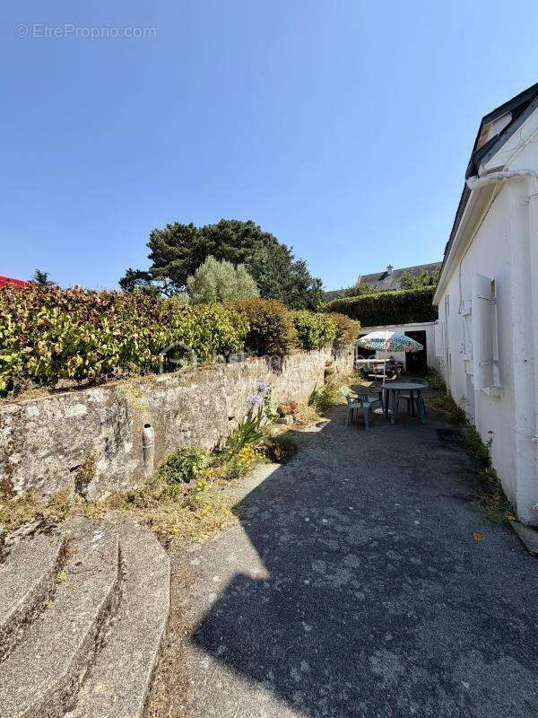 Carnac – à 1 km de la plage de beaumer – maison à rénover sur 1 230 m² de terrain constructible - photo 2