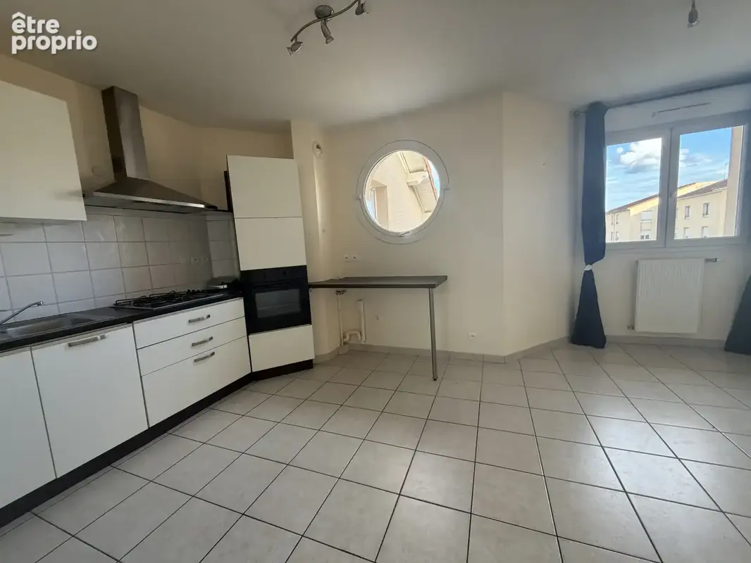 Bel appartement dernier etage avec terrasse - photo 2