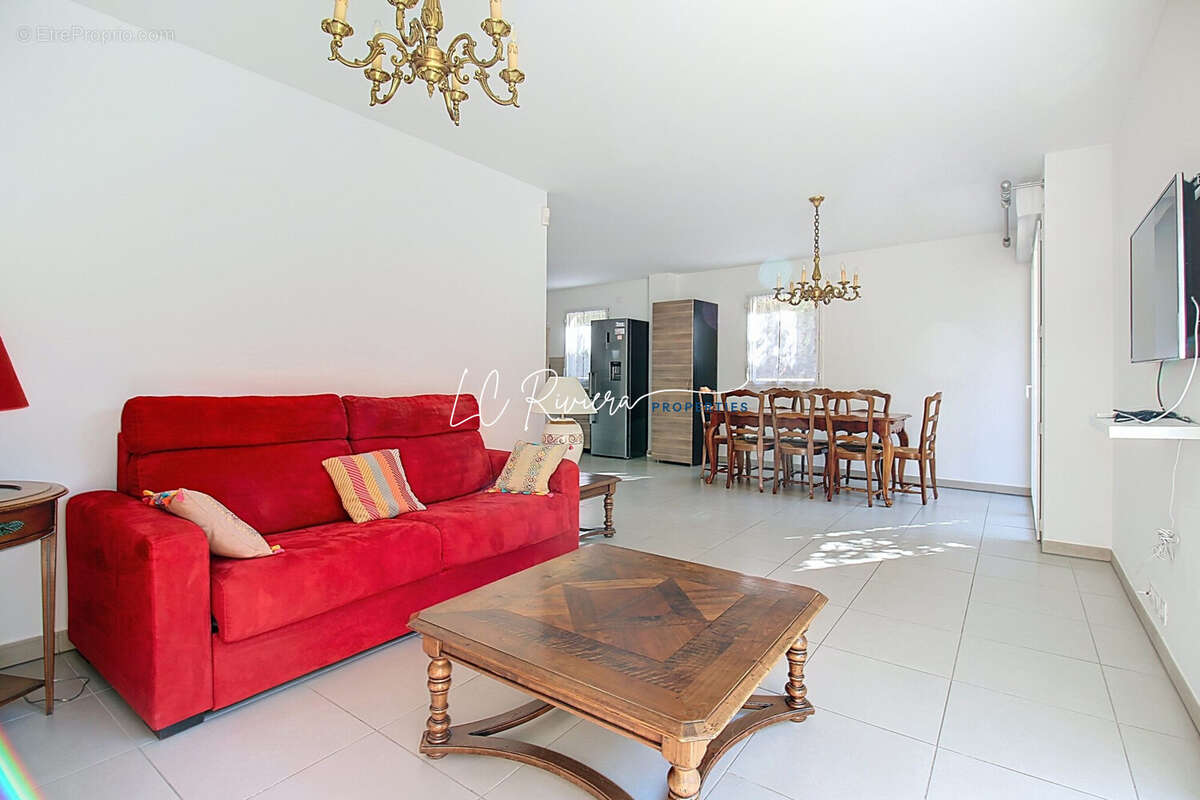 Appartement à SAINT-RAPHAEL