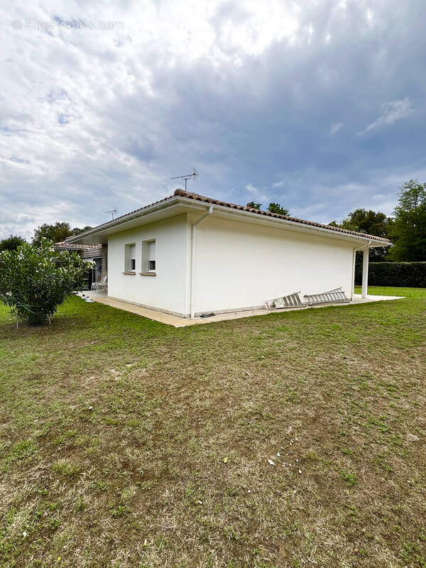 Maison à LE PIAN-MEDOC