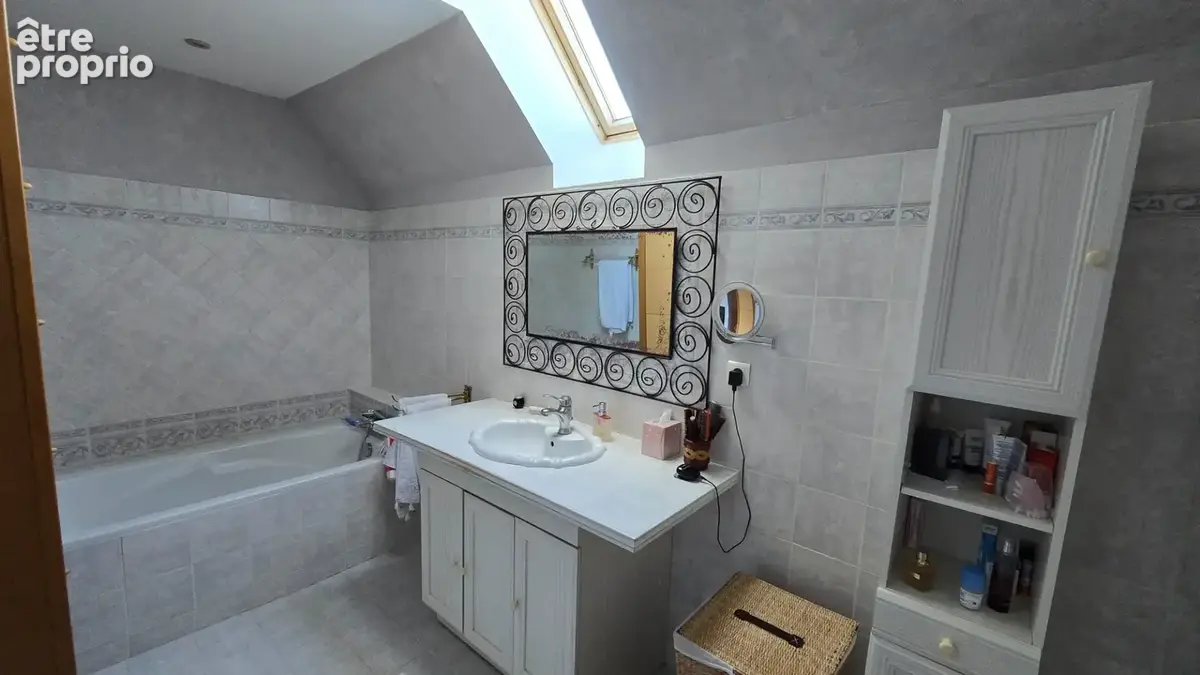 Maison en pierre de 164 m² avec jardin et double garage - Proche de Chalon-sur-Saône (Saône et Loire) - photo 9