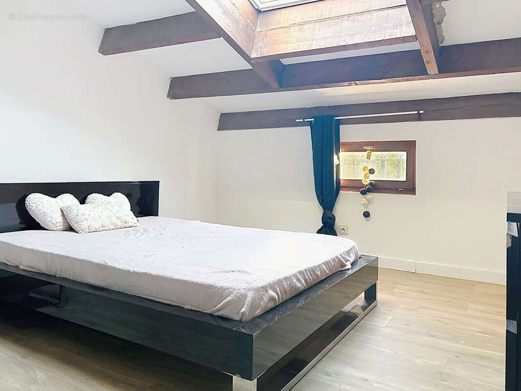 Maison à LES ANGLES