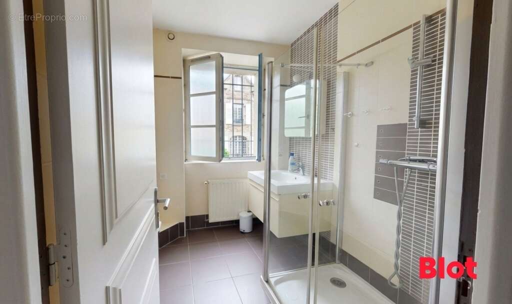 Appartement à JOSSELIN