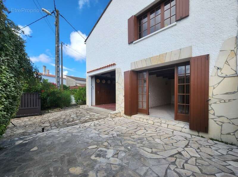 Maison familiale 120m² à Sauzelle – Entre forêt et plage, un cadre naturel d’exception ILE D'OLERON (17) - photo 3