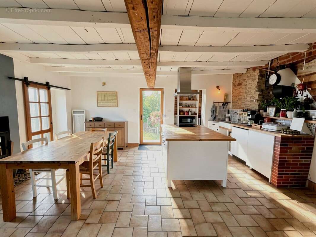 Maison de bourg en pierre - photo 4