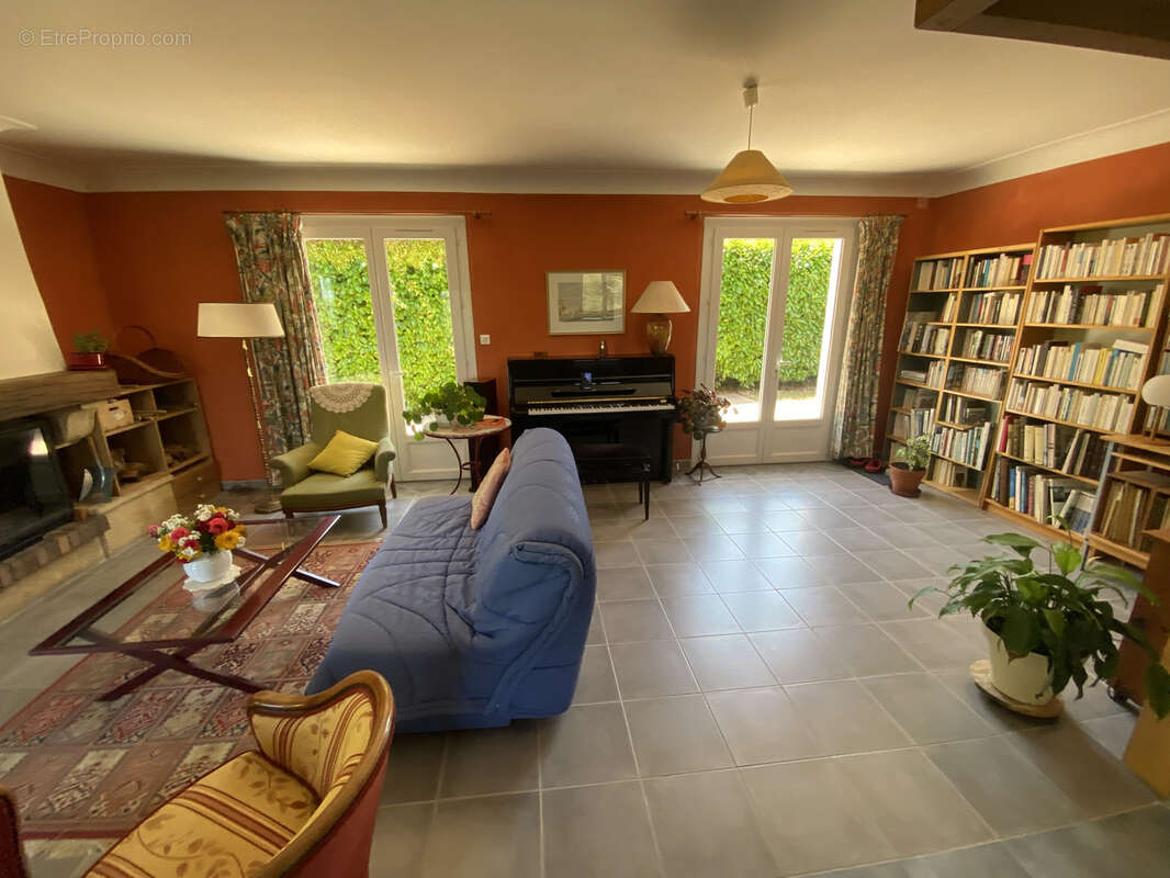 Maison de 195m2 avec jardin, garage à vendre à  Pavie - photo 5