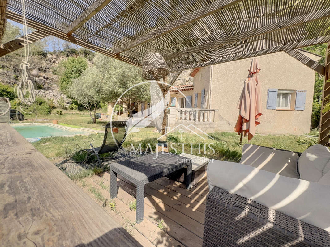 Maison à SOLLIES-TOUCAS