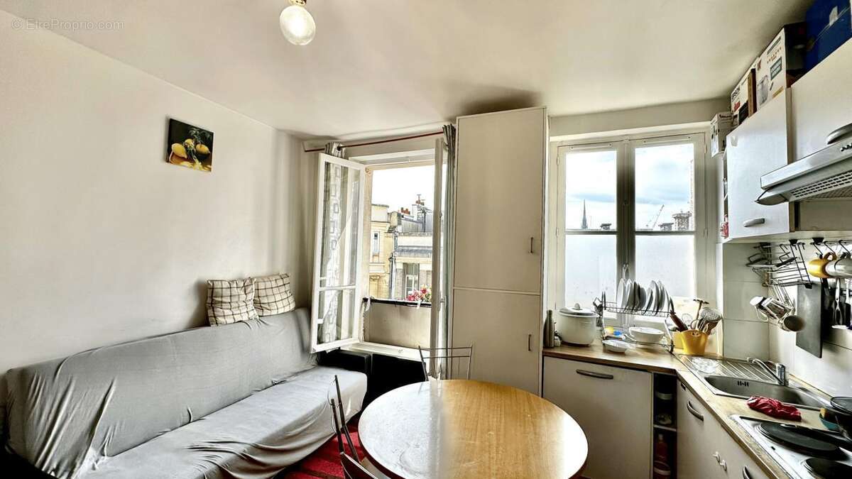 Appartement à PARIS-18E