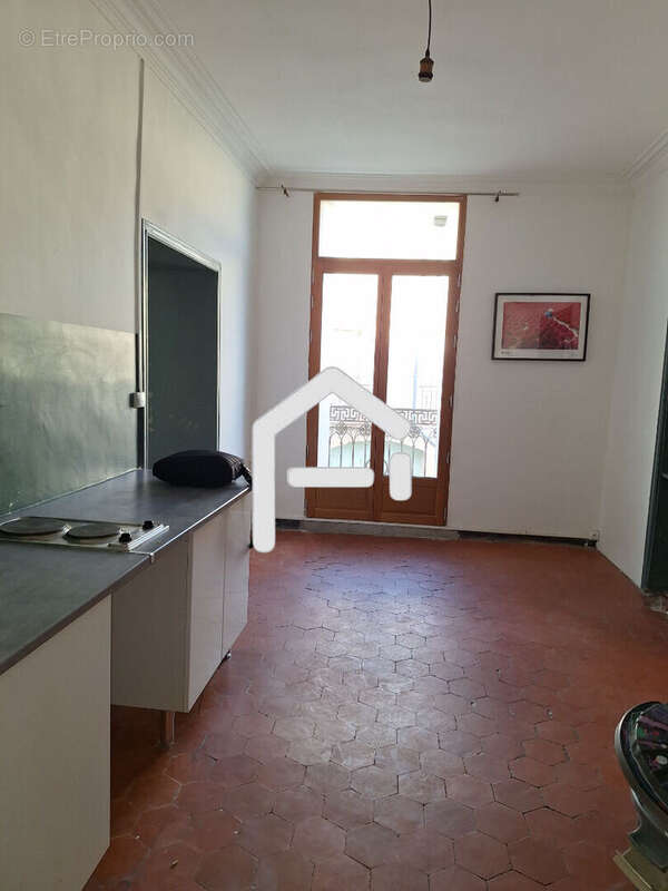 Appartement à POUSSAN