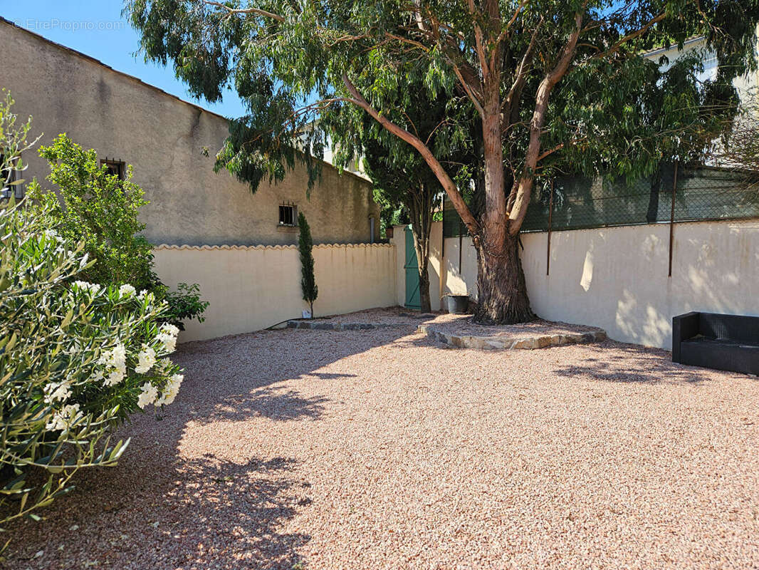 Maison à LA GARDE-FREINET