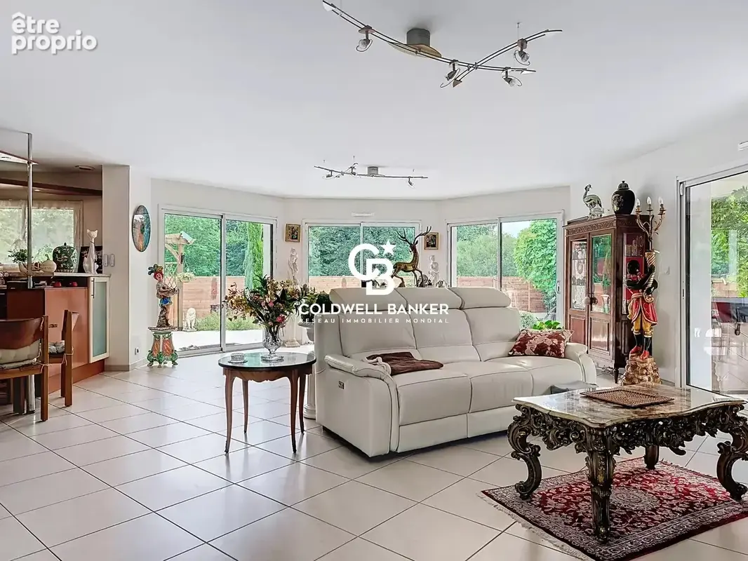 La Roche sur Yon, maison 5 chambres,  avec piscine chauffée et double garage double. - photo 15