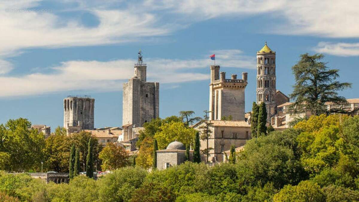 Appartement à UZES
