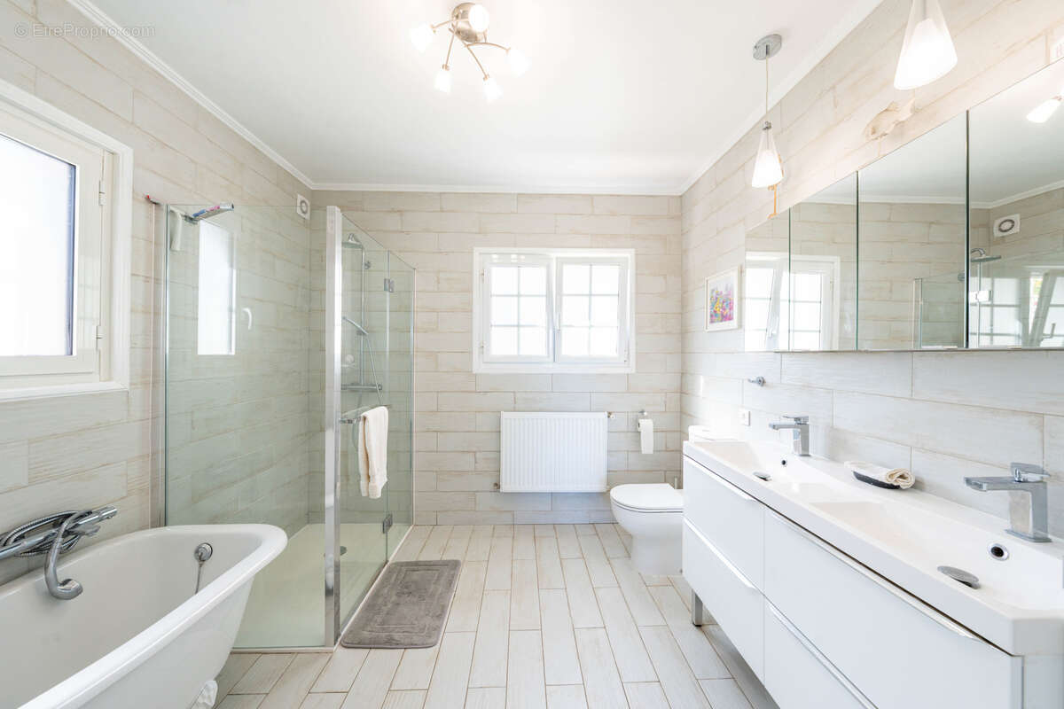 Maison à LA COLLE-SUR-LOUP