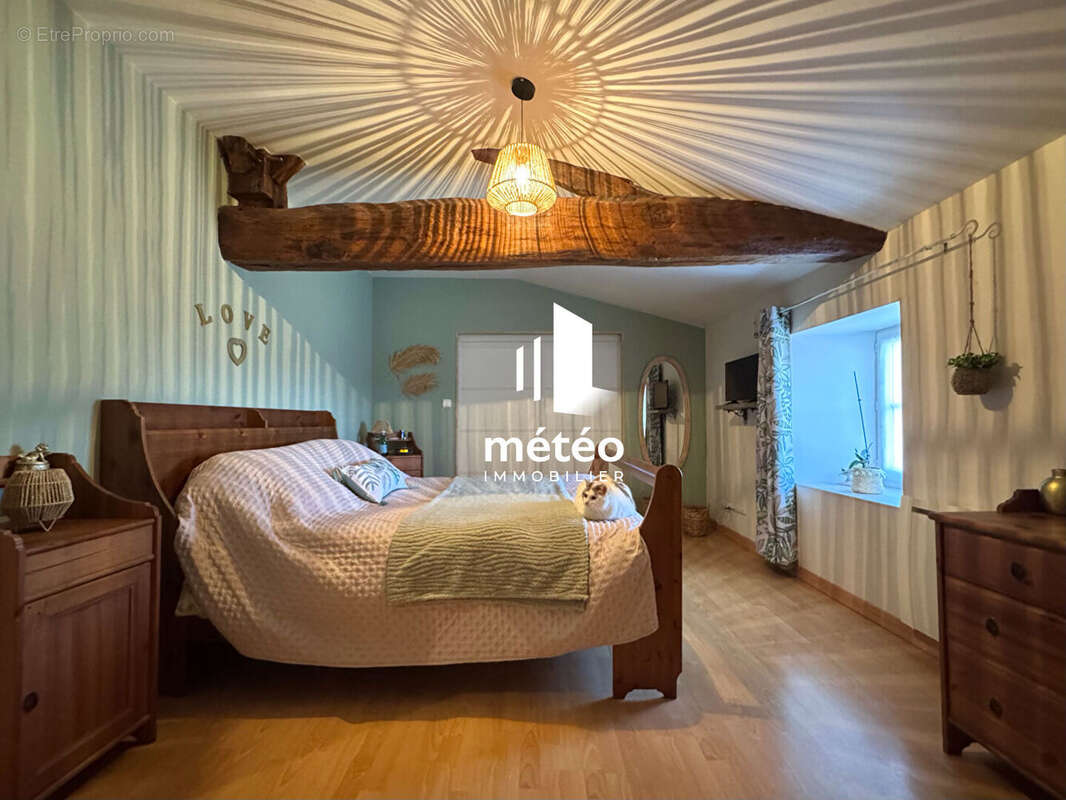 Maison en pierre de 226m² Luçon 4 chambres - photo 10
