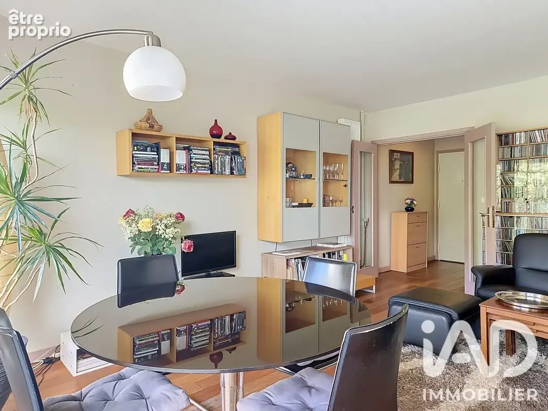 Photo 1 - Appartement à CHEVILLY-LARUE