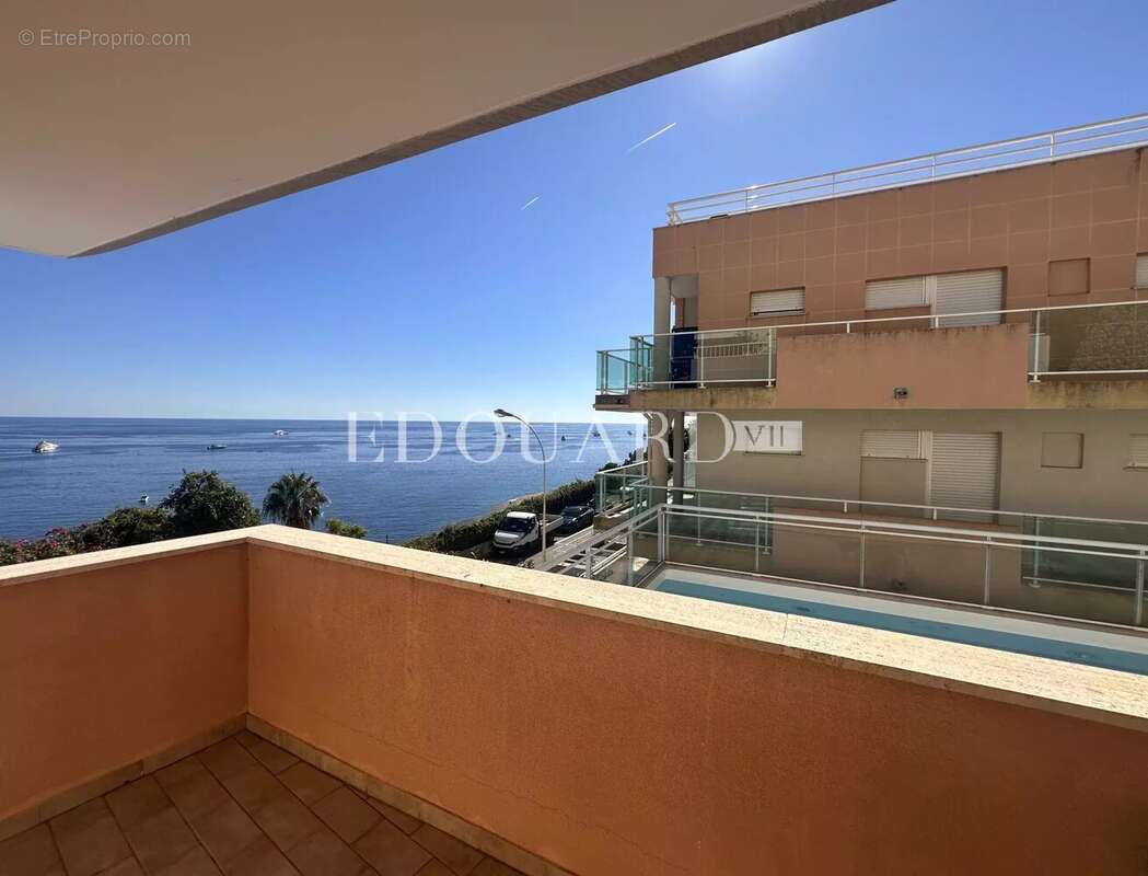Appartement à ROQUEBRUNE-CAP-MARTIN