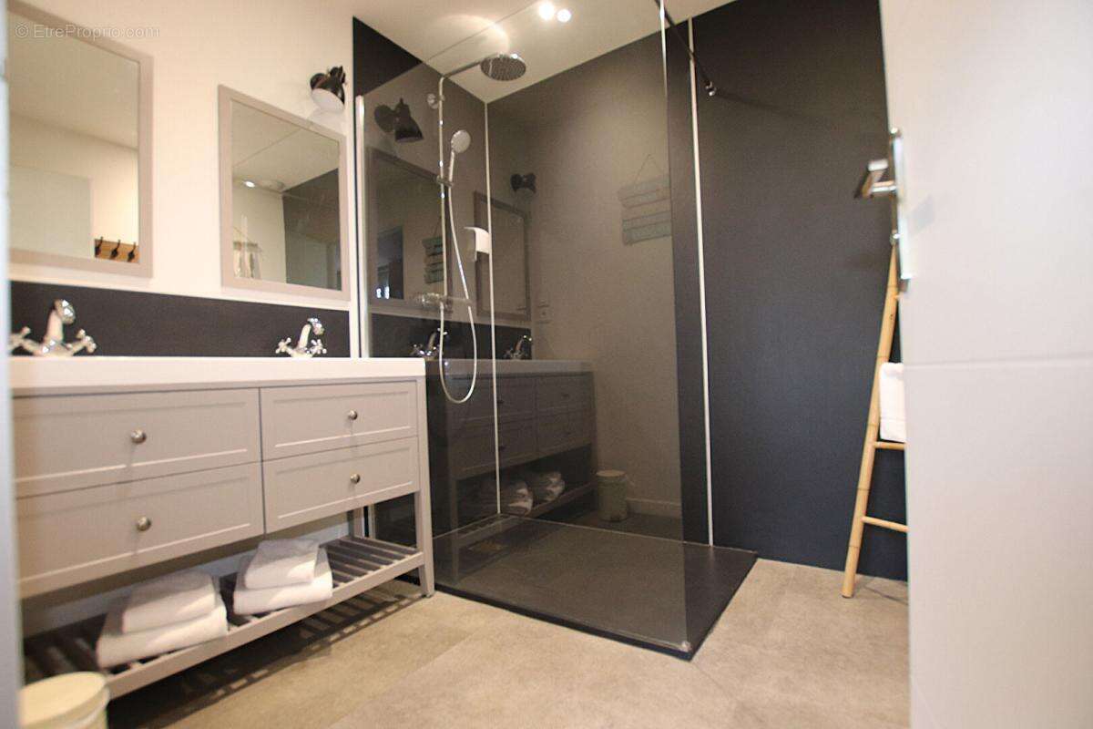 Maison à SEVERAC-LE-CHATEAU