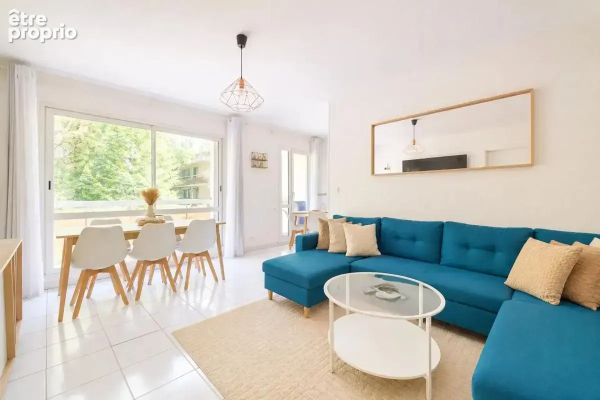 Appartement de 4 pièces de 85 m² à Tremblay-en-France - photo 2