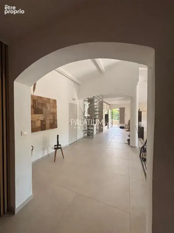 St Raphael Charmante Maison avec piscine 160 m2 - photo 15