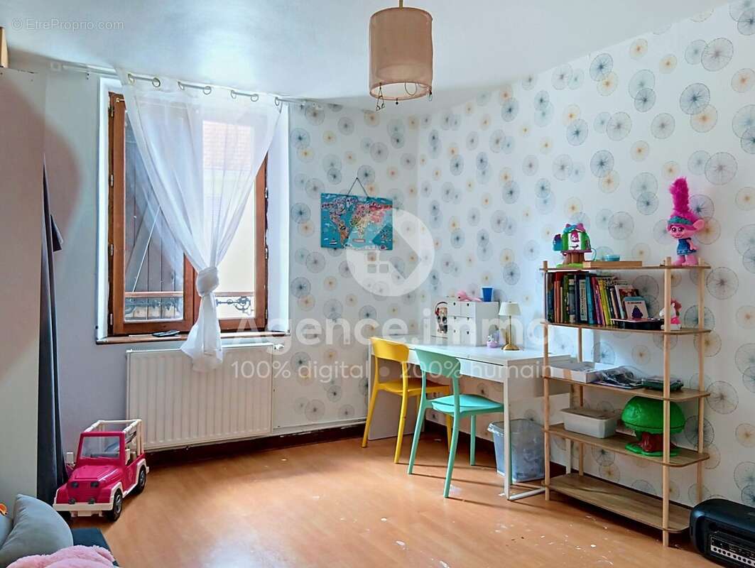 Maison à BELLOY-EN-FRANCE