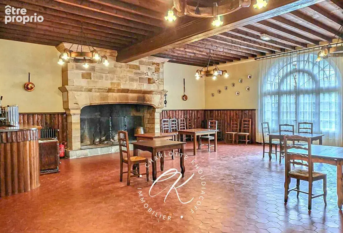 Un ancien évêché du XVIIe siècle  2 500 m², 30 chambres et 1,3 hectare de parc au coeur du Pays Cathare. Hôtel, événementiel, sé - photo 17