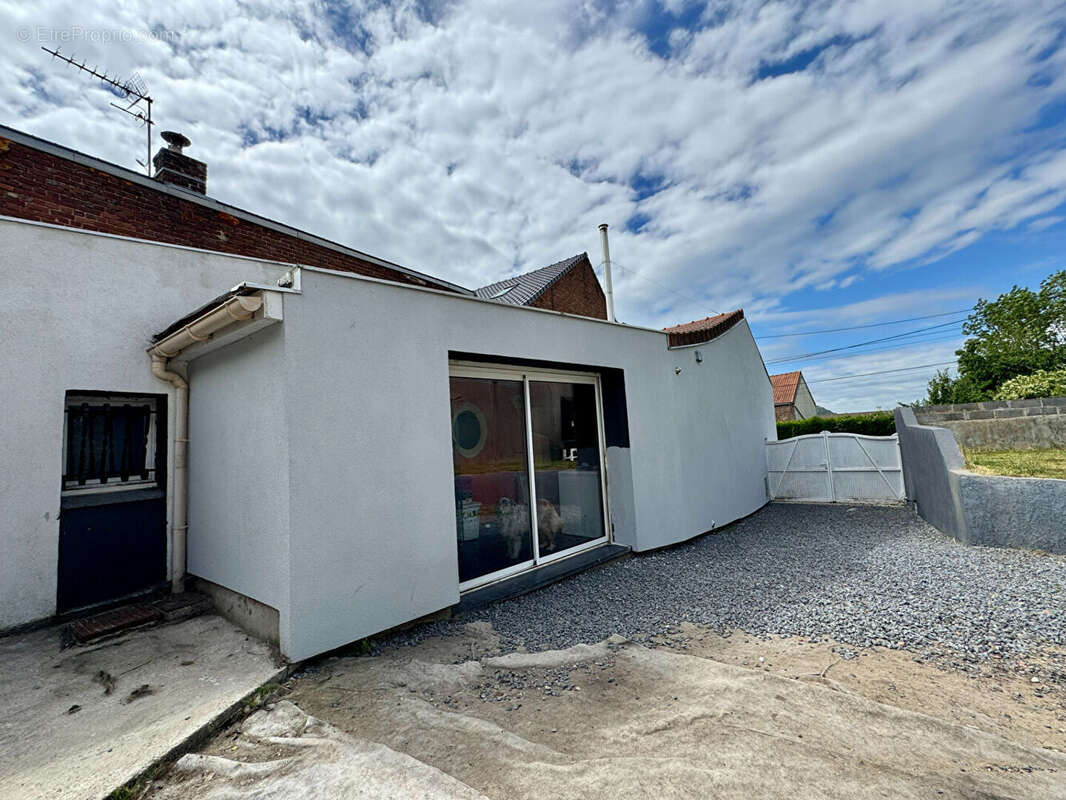 Maison à CALONNE-RICOUART