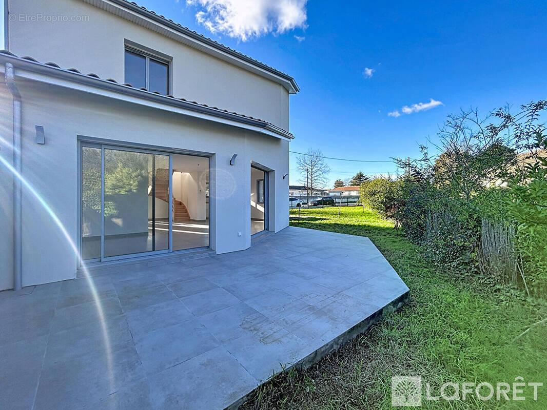 Maison à SAINT-LOUBES