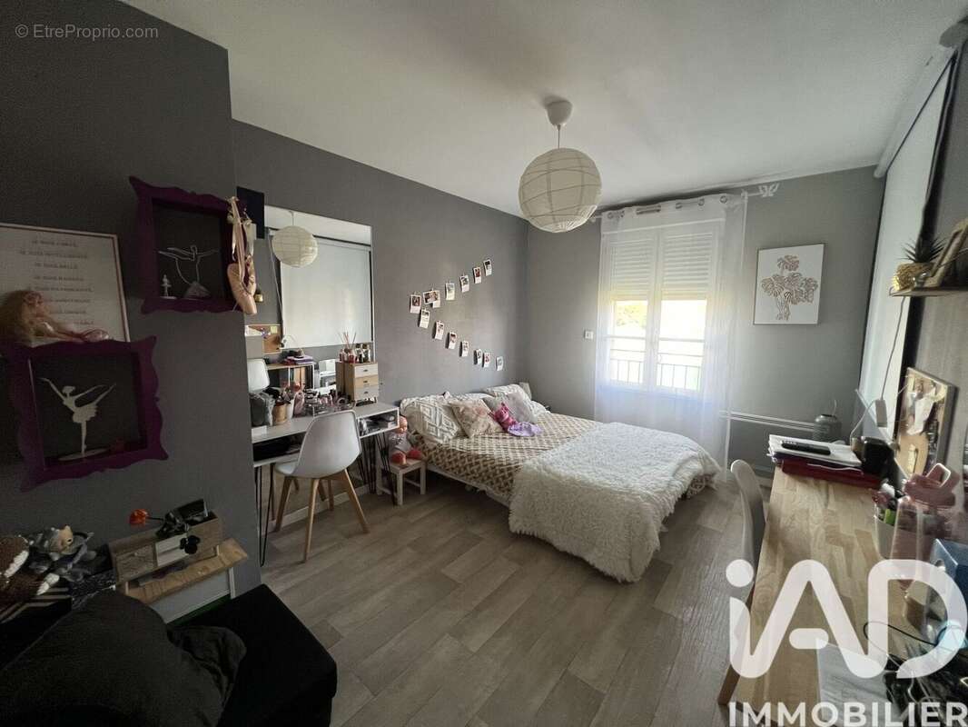 Maison 126 m² à Montereau-Sur-Le-Jard  - photo 8