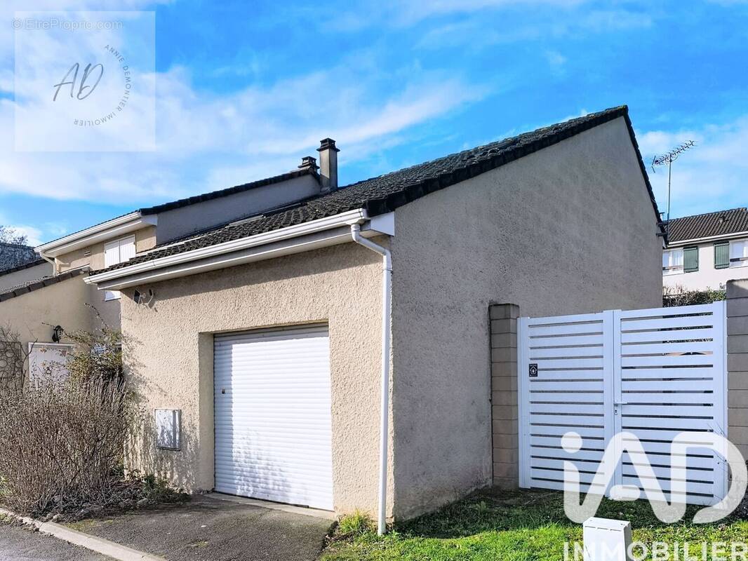 Photo 1 - Maison à THIAIS