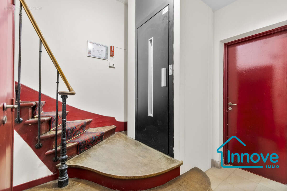 Appartement à NEUILLY-SUR-SEINE