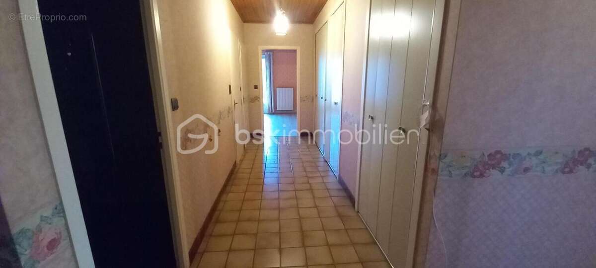 Maison à FAYL-BILLOT