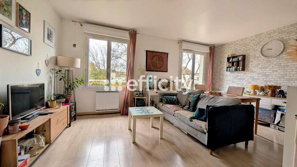 Appartement à TORCY